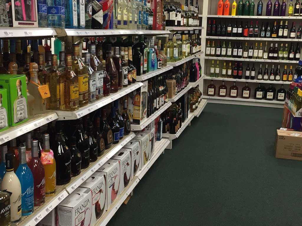 Peddlers Liquor Store | 10 W Main St, Newark, DE 19702, USA | Phone: (302) 731-5991