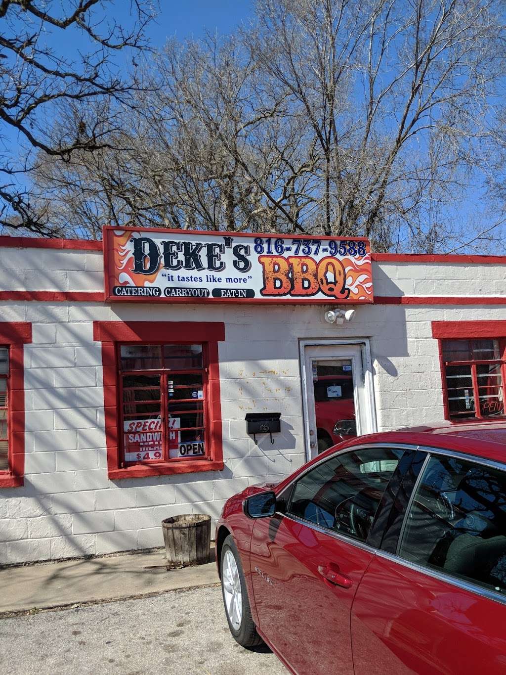 Dekes BBQ | 5200 Raytown Rd, Kansas City, MO 64133, USA | Phone: (816) 737-9588