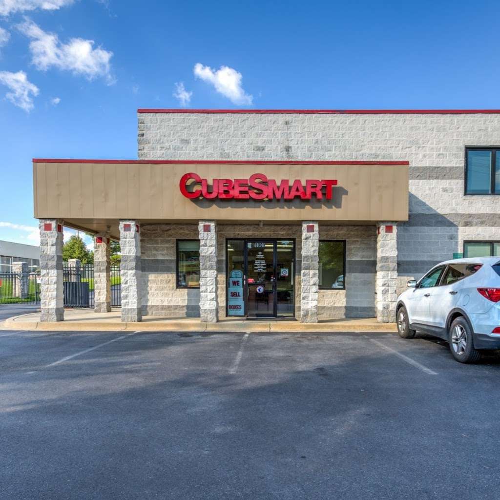 CubeSmart Self Storage | 8001 Snouffer School Rd, Gaithersburg, MD 20879, USA | Phone: (301) 990-9101