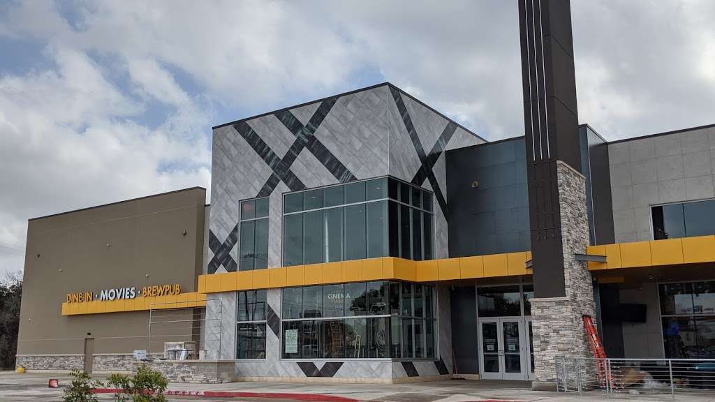 Flix Brewhouse San Antonio | 845 TX-1604 Loop, San Antonio, TX 78245, USA | Phone: (726) 800-7500