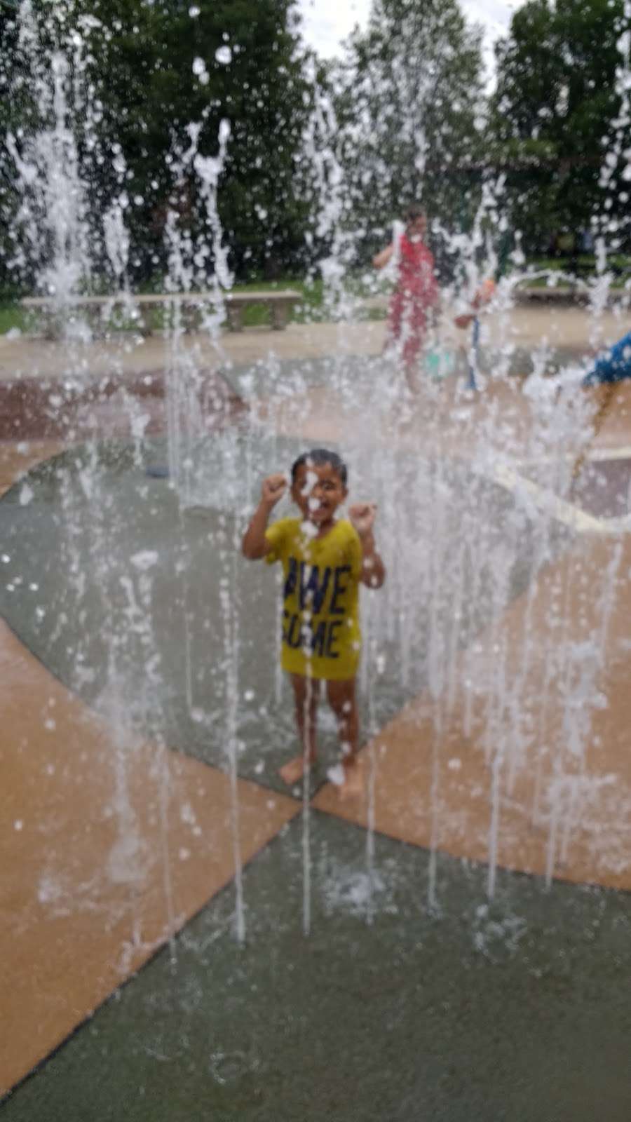 Loose Park Spray Park | 5211-5271 Summit St, Kansas City, MO 64112, USA