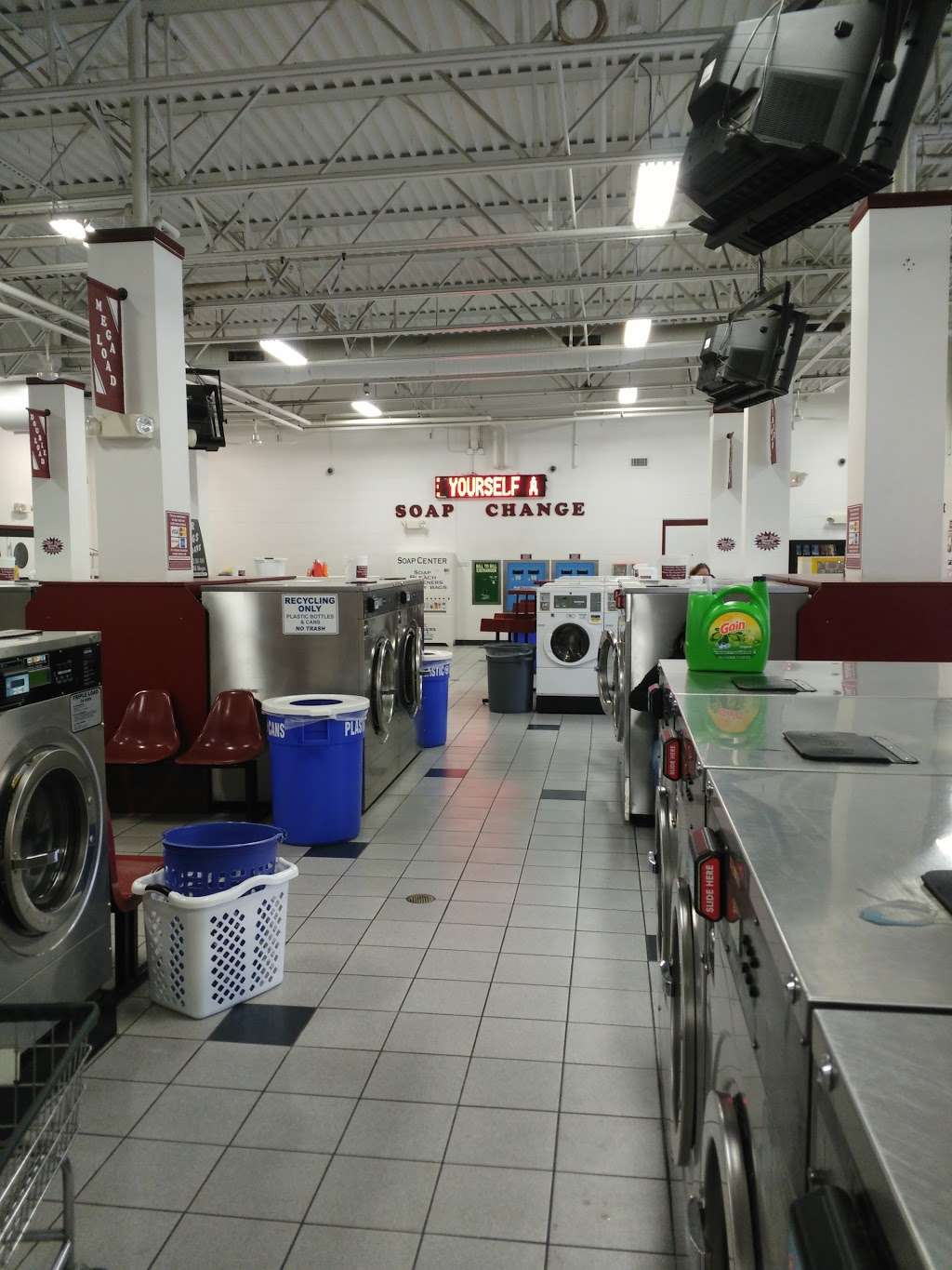 Emmaus Avenue Laundromat | 2825 W Emaus Ave, Allentown, PA 18103, USA | Phone: (610) 841-7066