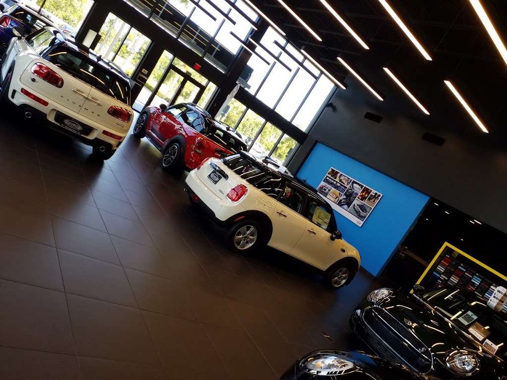 MINI of Daytona Beach | 1220 N Tomoka Farms Rd, Daytona Beach, FL 32124, USA | Phone: (386) 523-0505