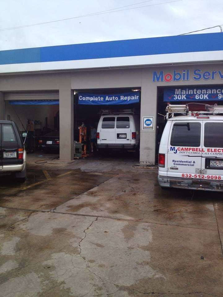 Heights Mobil Car Care | 1622 W 18th St, Houston, TX 77008, USA | Phone: (713) 861-0389