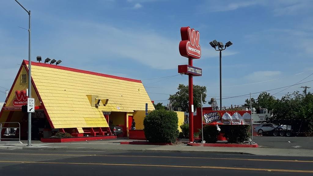 Wienerschnitzel | 845 East El Camino Ave, Sacramento, CA 95815, USA | Phone: (916) 927-7072