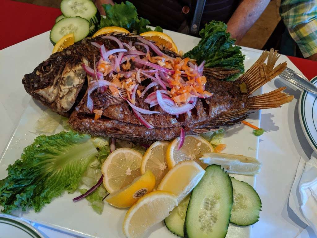 El Pescador Family Restaurant | 17421 S Avalon Blvd A, Carson, CA 90746, USA | Phone: (310) 327-3774