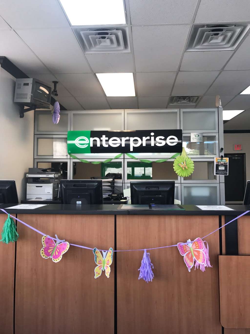 Enterprise Rent-A-Car | 10200 NW 77th Ave, Hialeah Gardens, FL 33016, USA | Phone: (305) 556-5581