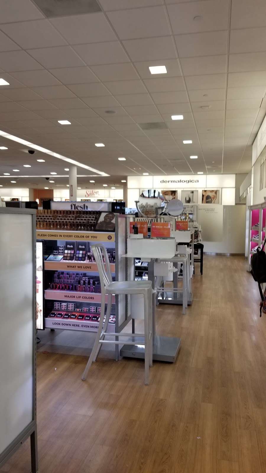 Ulta Beauty | 39246 10th St W, Palmdale, CA 93551, USA | Phone: (661) 274-4307