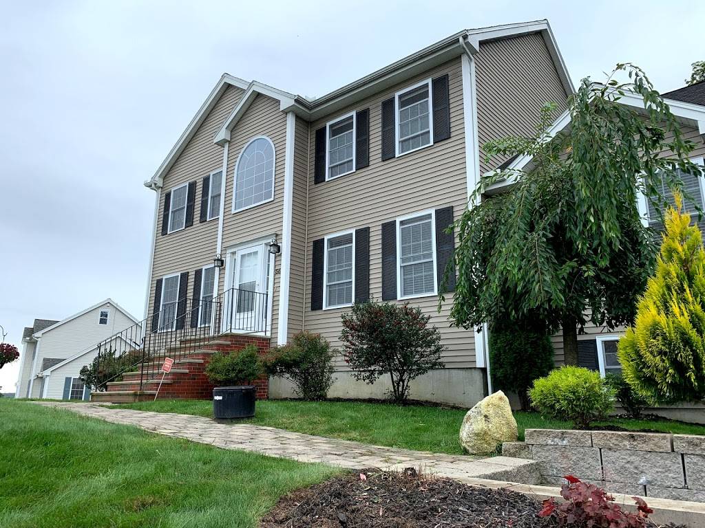 Ciccarelli Homes Real Estate | 1282 Gorham St, Lowell, MA 01852, USA | Phone: (978) 452-4400