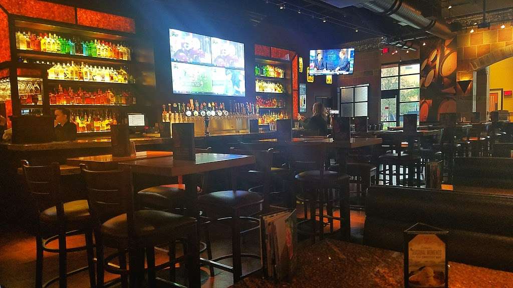 BJs Restaurant & Brewhouse | 8103 International Dr, Orlando, FL 32819, USA | Phone: (321) 732-8190