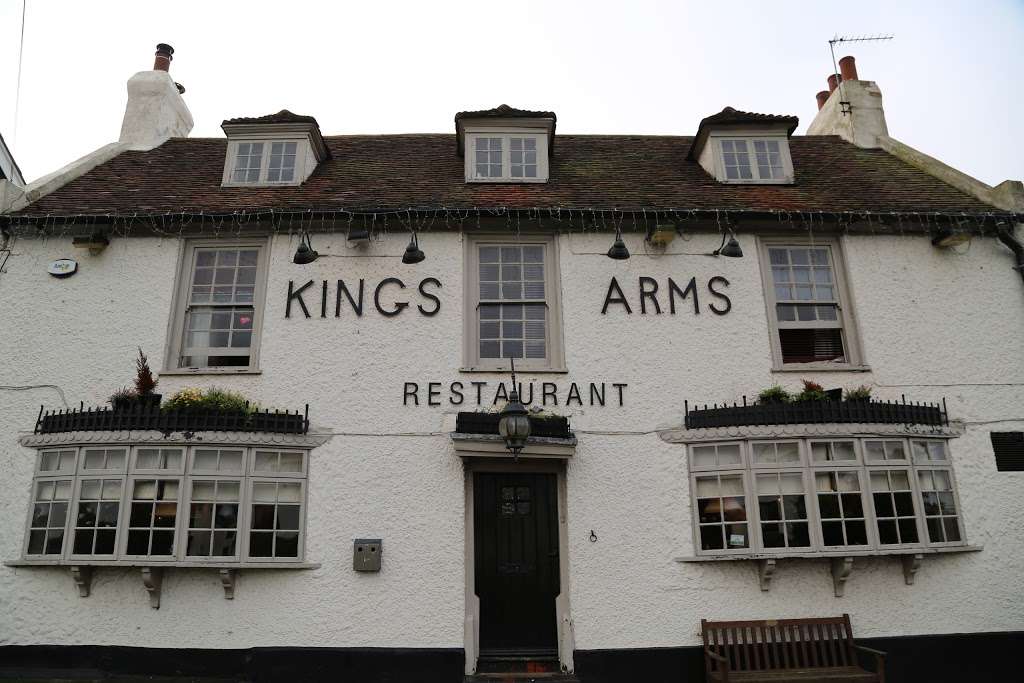 ** The Kings Arms Restaurant ** | Wrotham Road, Meopham Green, Meopham DA13 0QB, UK | Phone: 01474 813323