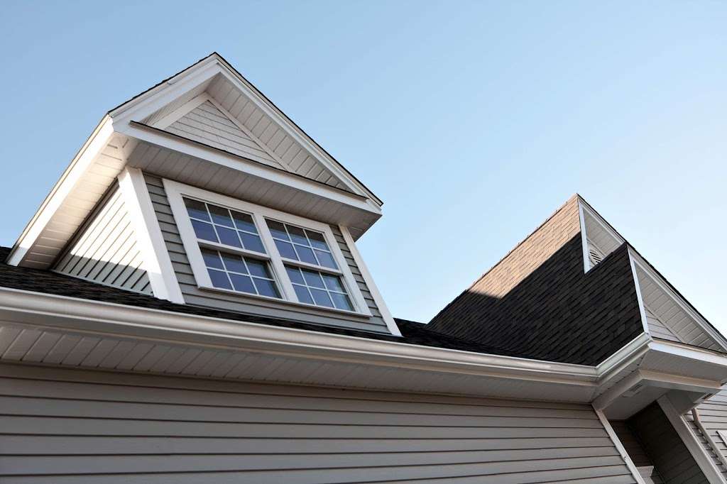 Summit Gutter Systems | 2763 Dayton St, Denver, CO 80238, USA | Phone: (303) 618-4242