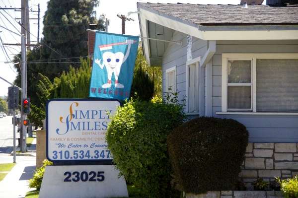 Simply Smiles Dental Care | 23025 Arlington Ave, Torrance, CA 90501, USA | Phone: (310) 534-3477