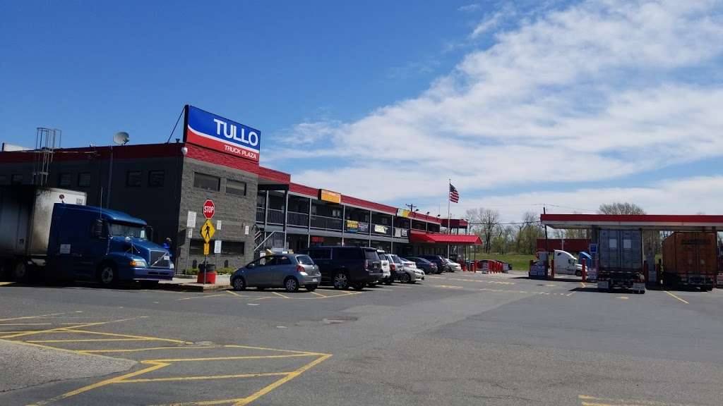 Tullo Truck Stop | 61 Lincoln Highway, Kearny, NJ 07032, USA | Phone: (973) 589-5922