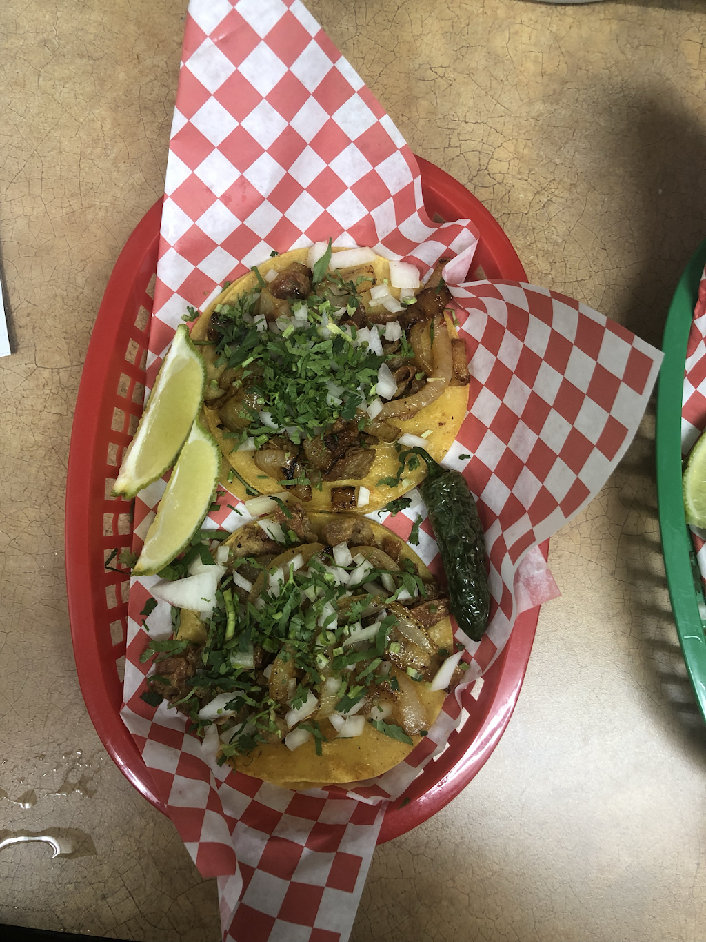 Taqueria el aguila real | 616 Schooldell Dr, Dallas, TX 75211, USA | Phone: (214) 613-6676