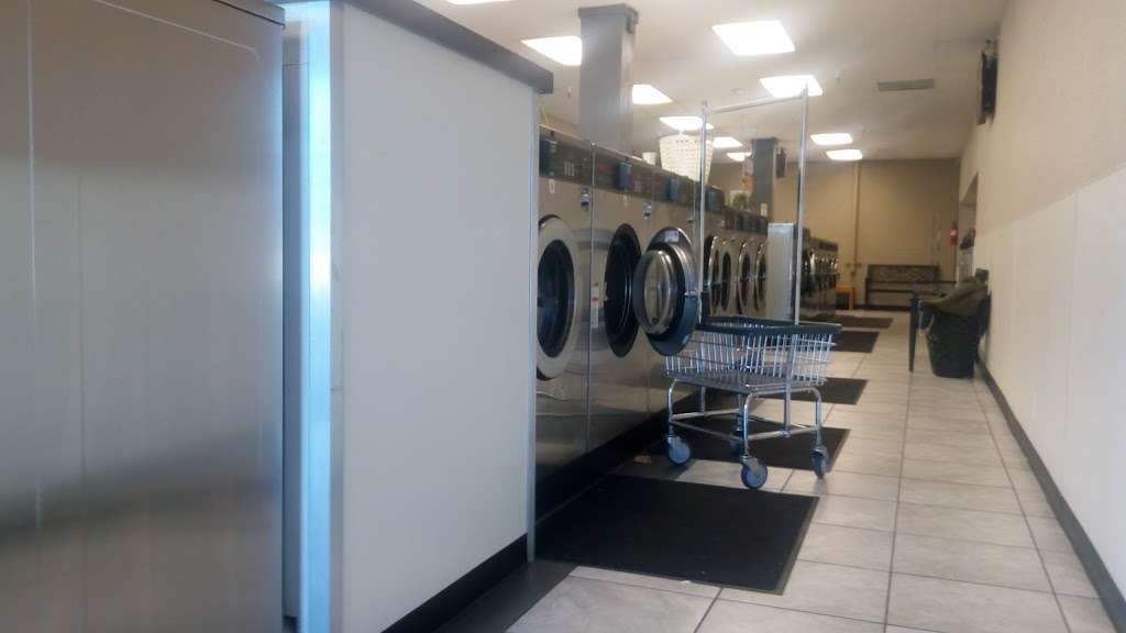 Vacaville Laundryworks | 3031 Alamo Dr, Vacaville, CA 95687, USA | Phone: (888) 275-8240