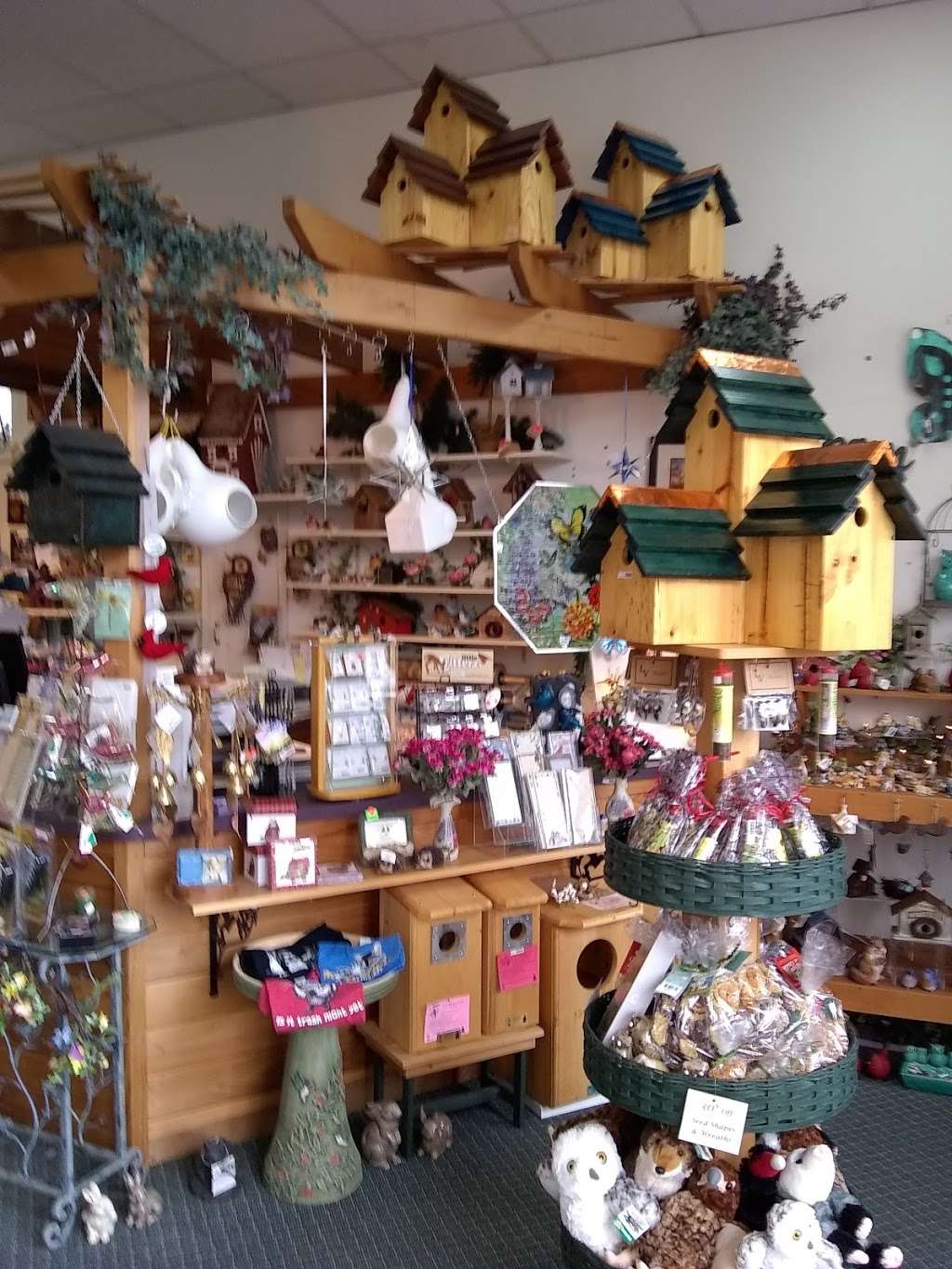 Birds & Beyond Inc. | 87 Gravel Pike, Collegeville, PA 19426, USA | Phone: (610) 489-6333