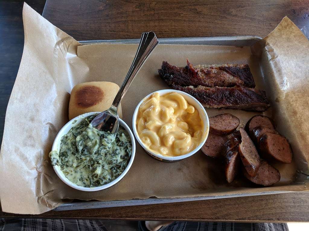 Dickeys Barbecue Pit | 116 E Compton Blvd, Compton, CA 90220, USA | Phone: (310) 868-1444