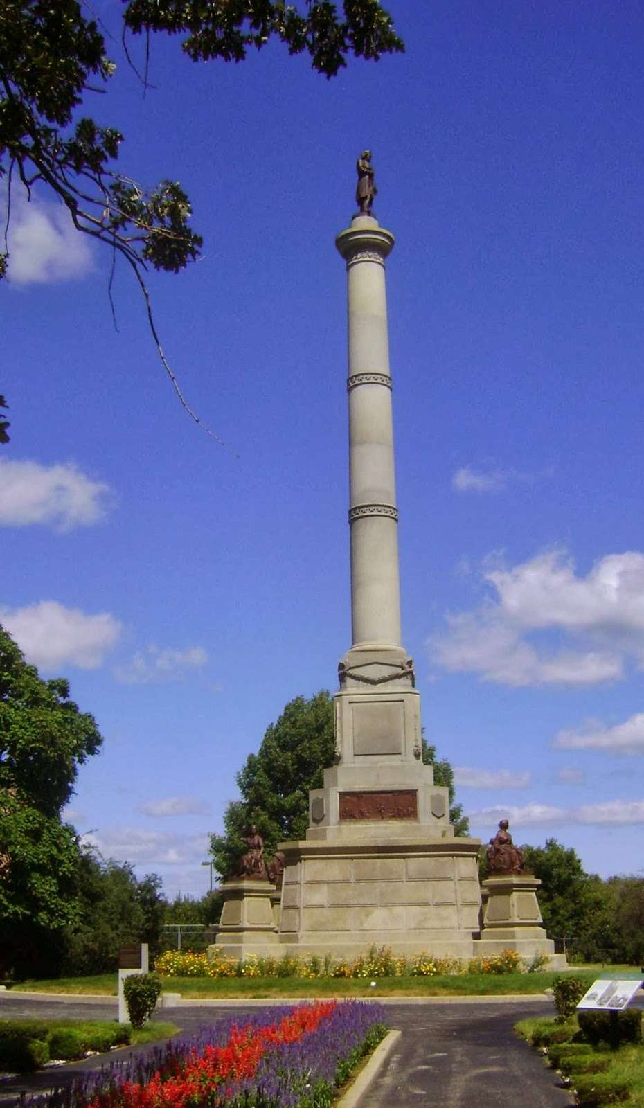 Bronzeville Historical Society | @ Stephen Douglas Monument Park, 636 East 35th Street, Chicago, IL 60616, USA | Phone: (312) 428-8033