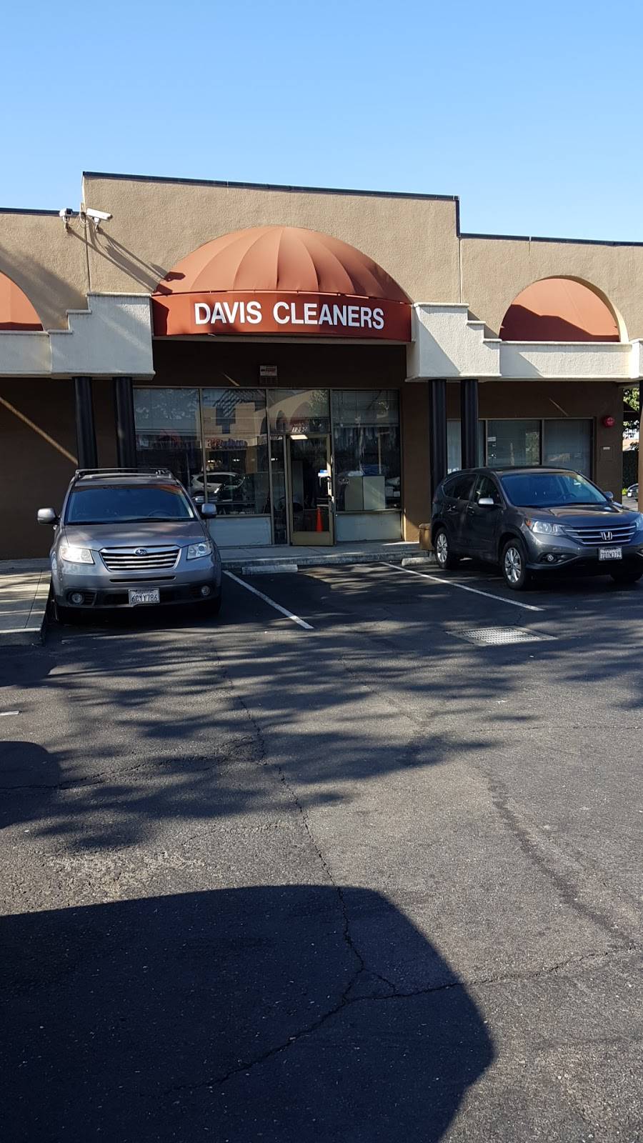 Davis Cleaners | 1290 Davis St, San Leandro, CA 94577, USA | Phone: (510) 562-3460