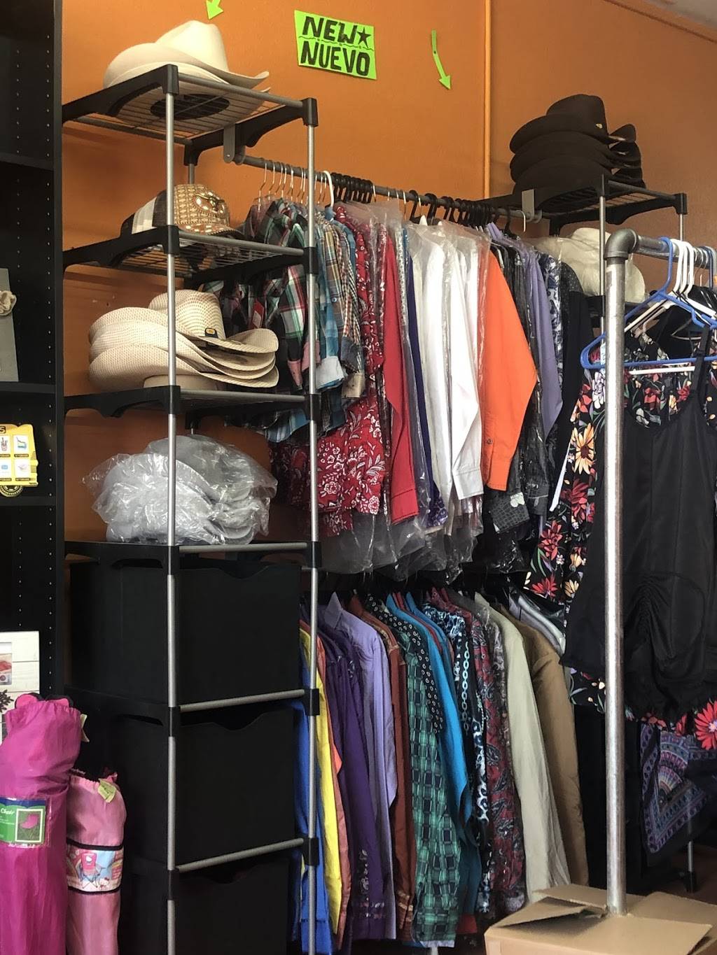 Fashion Thrift Store | 1001 San Mateo Blvd SE, Albuquerque, NM 87108, USA | Phone: (505) 322-9187