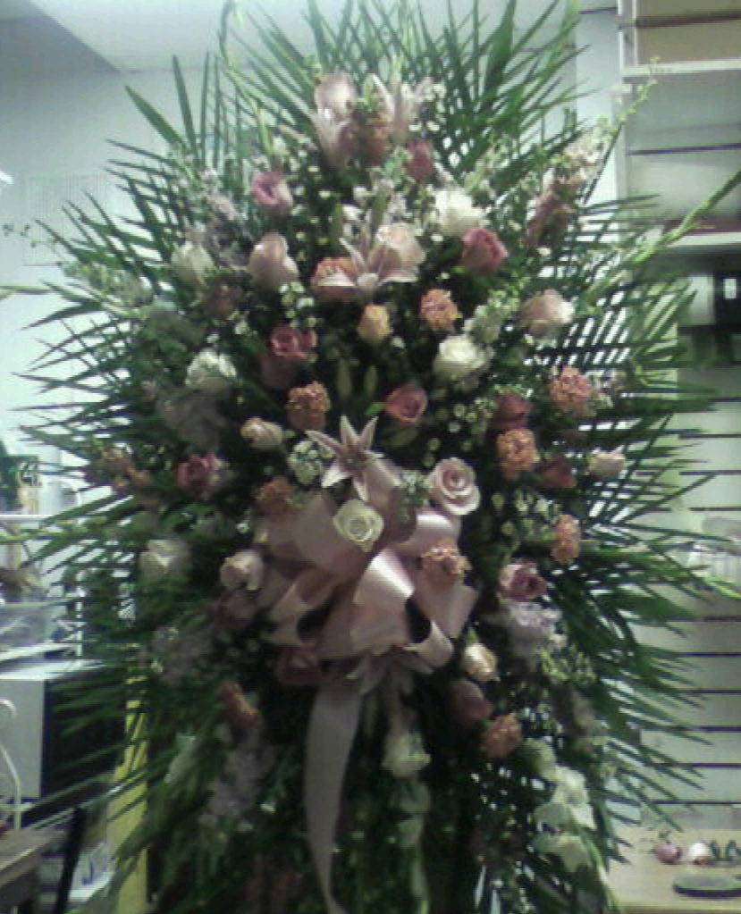 G & S Florist & Gifts | 356 Pine St, Brooklyn, NY 11208, USA | Phone: (347) 200-2822