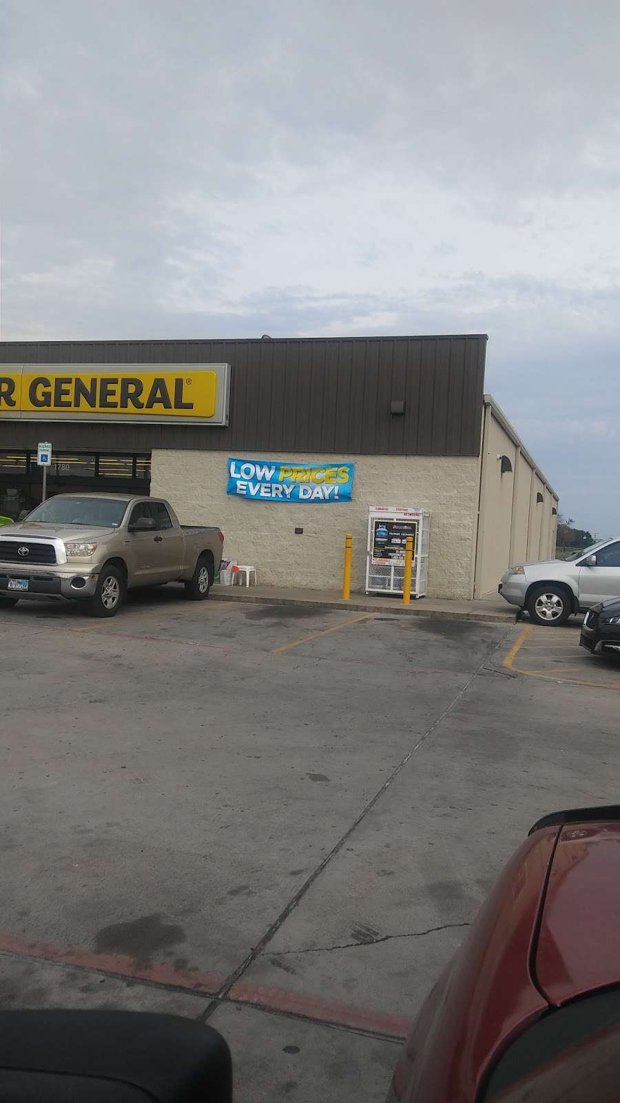 Dollar General | 1780 S Beltline Rd, Dallas, TX 75253, USA | Phone: (469) 480-7405