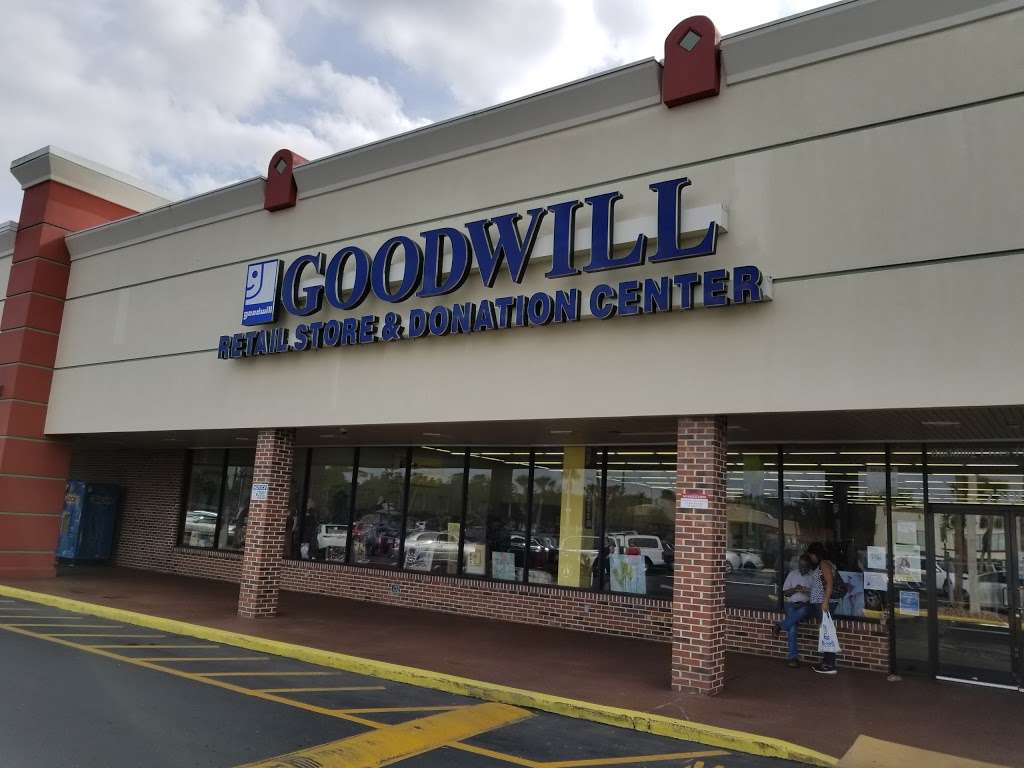 Goodwill | 7390 Curry Ford Rd, Orlando, FL 32822, USA | Phone: (407) 447-0026