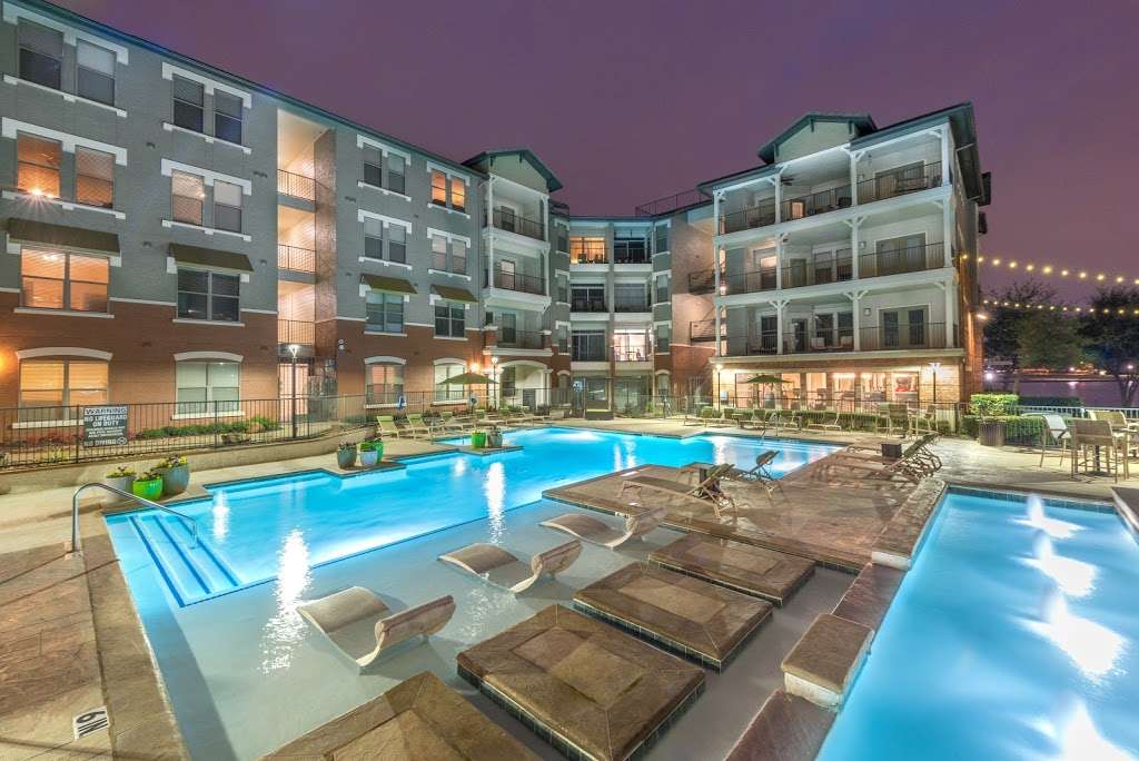 Olympus Las Colinas Luxury Apartments | 692 Lake Carolyn Pkwy, Irving, TX 75039, USA | Phone: (972) 556-0506