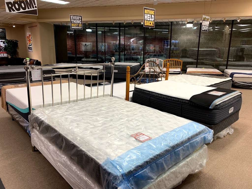 Factory Direct Mattress & Sofa Outlet | 35 S Willowdale Dr, Lancaster, PA 17602, USA | Phone: (717) 490-6755