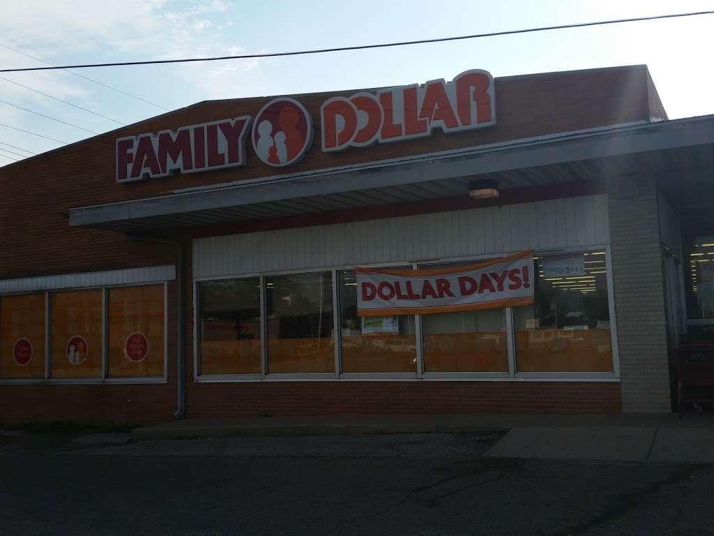 Family Dollar | 1000 S Heaton St, Knox, IN 46534, USA | Phone: (574) 772-2757