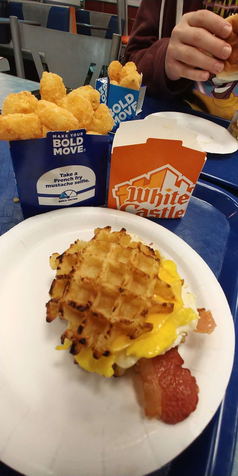 White Castle | 2253 N State St, Greenfield, IN 46140, USA | Phone: (317) 467-0865