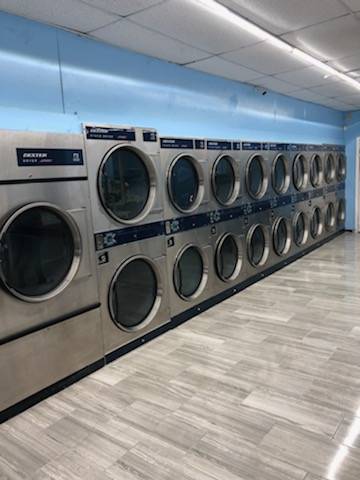 Harahan Laundromat | 6616 Jefferson Hwy, Harahan, LA 70123, USA | Phone: (504) 667-3435