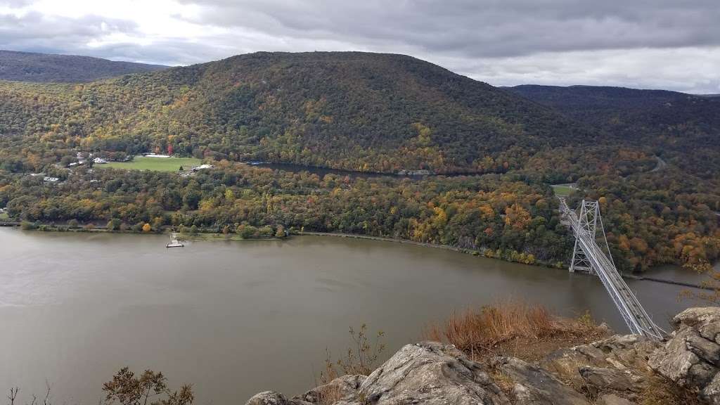 Anthonys Nose Traihead | 171-143 Bear Mountain-Beacon Hwy, Garrison, NY 10524, USA