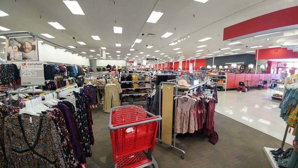 Target | 2270 N Bellflower Blvd, Long Beach, CA 90815, USA | Phone: (562) 493-5411