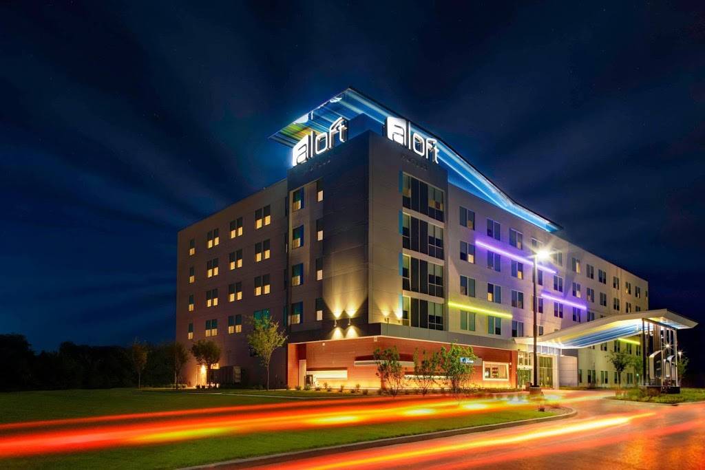 Aloft Wichita | 3642 N Oliver Ave, Wichita, KS 67220, USA | Phone: (316) 744-1100