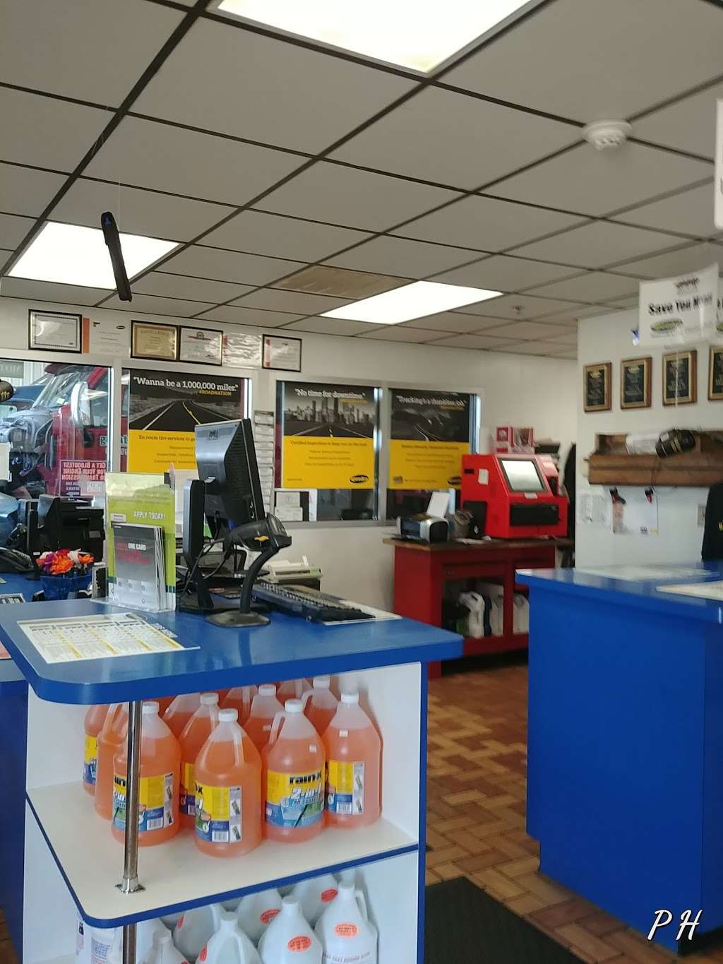 Speedco Truck Lube and Tires | 4804 White House N Dr, Whiteland, IN 46184, USA | Phone: (317) 535-0208