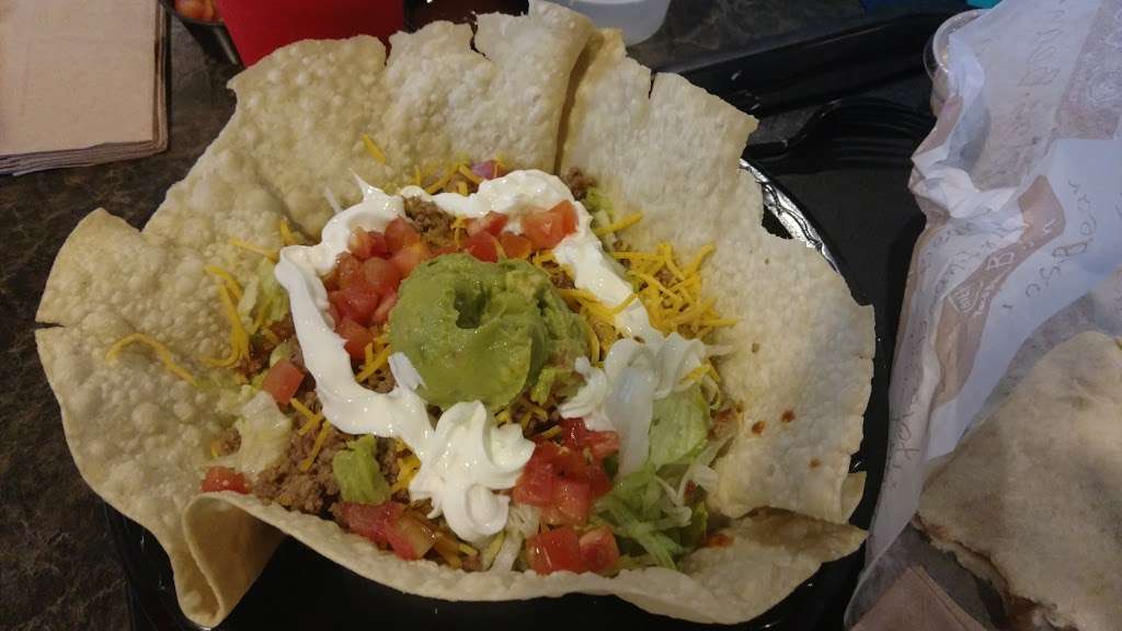 Taco Bueno | 10932 Stadium Dr, Kansas City, KS 66111, USA | Phone: (913) 328-1025