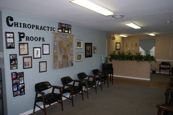 Sunshine Chiropractic | Dr. Teresa Davidson | 1415 Market St, Charlestown, IN 47111, USA | Phone: (812) 256-7930