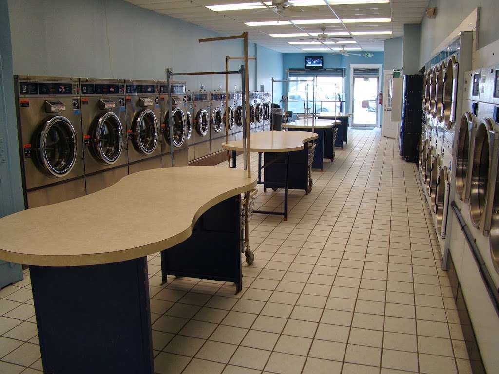 Brite Wash Laundromat | 411 W Cold Spring Ln, Baltimore, MD 21210, USA | Phone: (443) 873-2206