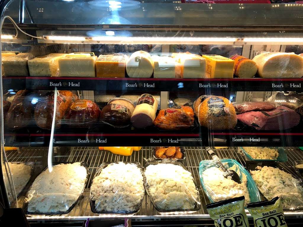 Meacham Deli | 373 Meacham Ave, Elmont, NY 11003, USA | Phone: (516) 358-2709