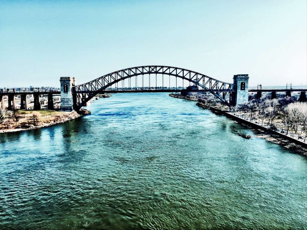 Wards Island Park | East River and Hell Gate, New York, NY 10035, USA | Phone: (212) 639-9675