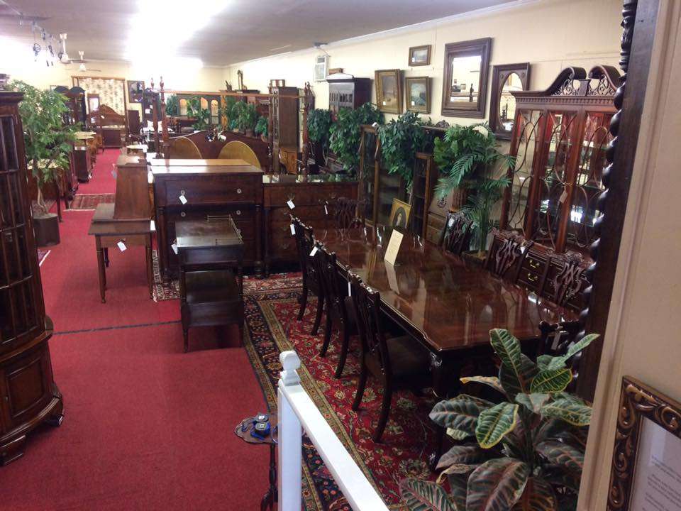 Bohemians Antiques | 11068 Buchanan Trail E, Waynesboro, PA 17268, USA | Phone: (717) 375-8166