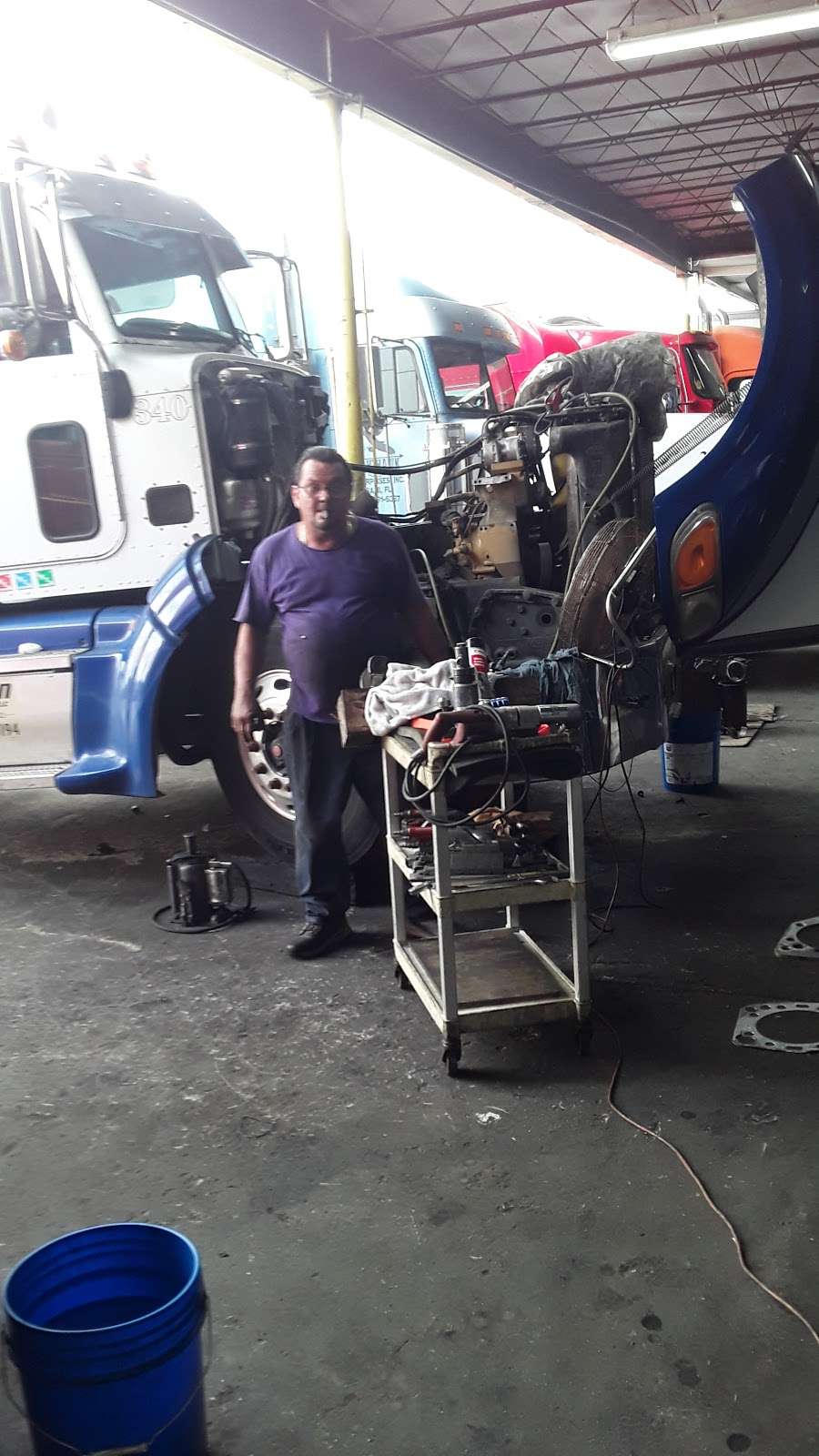 Supreme Truck Repair | 7033 NW 36th Ave, Miami, FL 33147, USA | Phone: (305) 836-1410