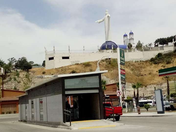 El Cristo De Tijuana (iglesia Cristo Rey) | Av de los Insurgentes 4988, Los Alamos, 22110 Tijuana, B.C., Mexico