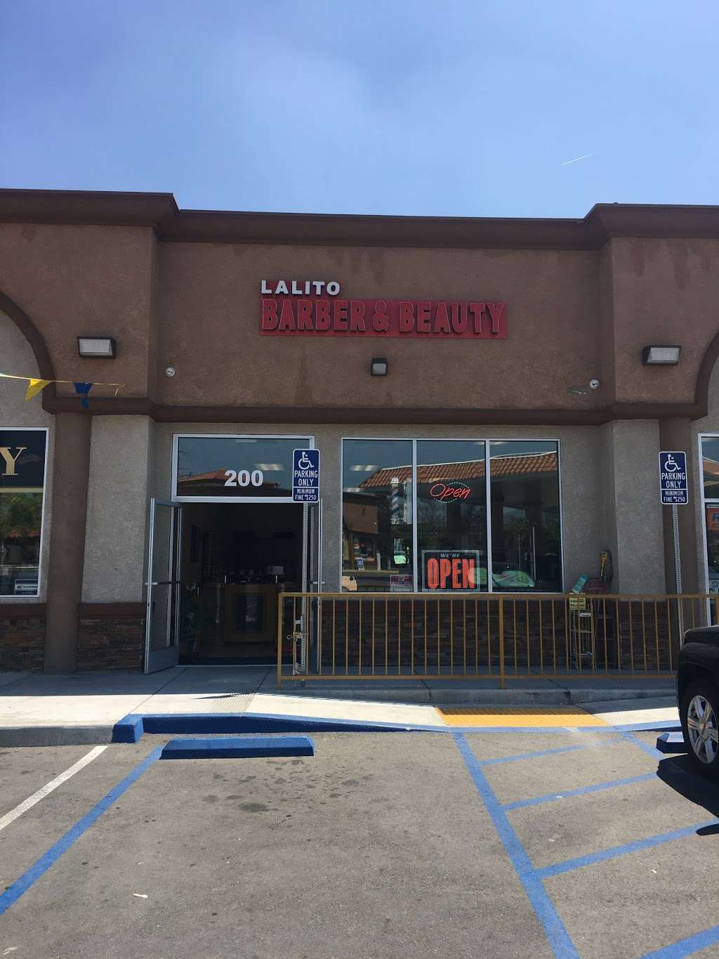 Lalitos Javier and Elviras Barber & Beauty Shop | 16657 Arrow Blvd, Fontana, CA 92335, USA | Phone: (909) 357-2640