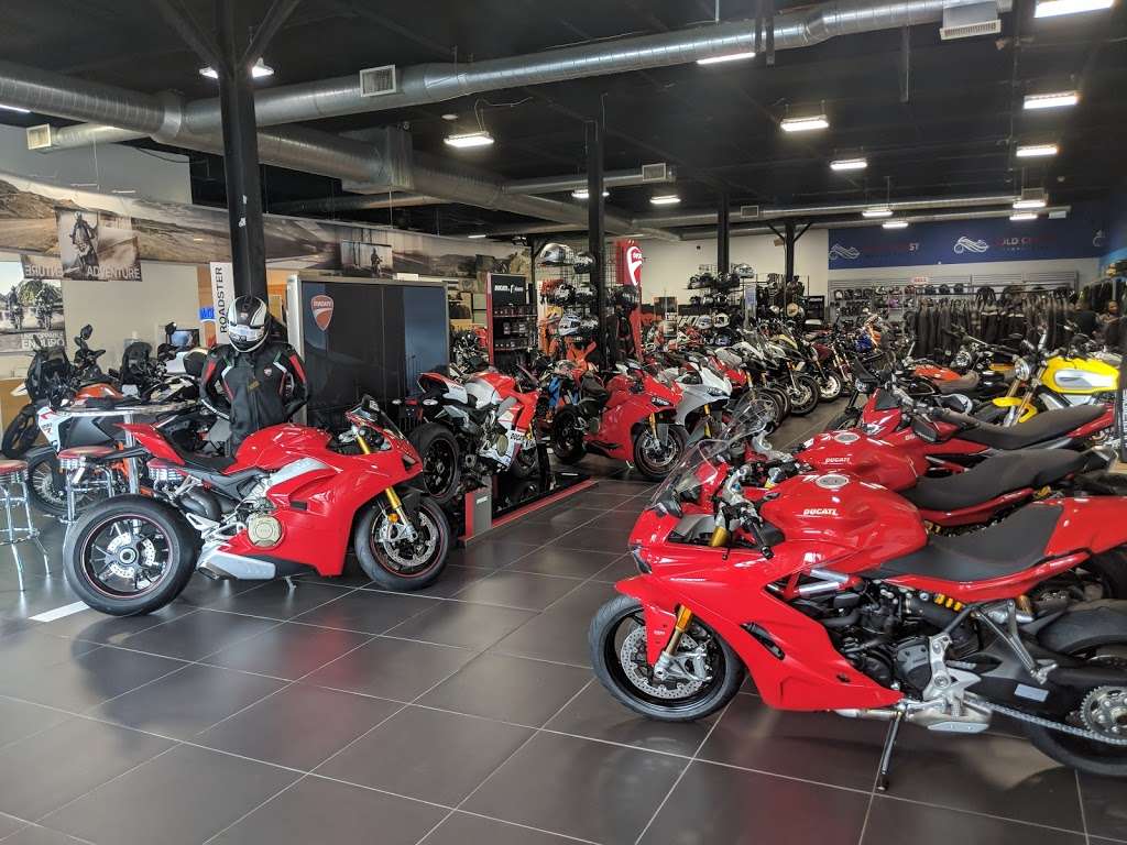 Gold Coast Motorsports | 2070 Jericho Turnpike, New Hyde Park, NY 11040, USA | Phone: (516) 352-7474