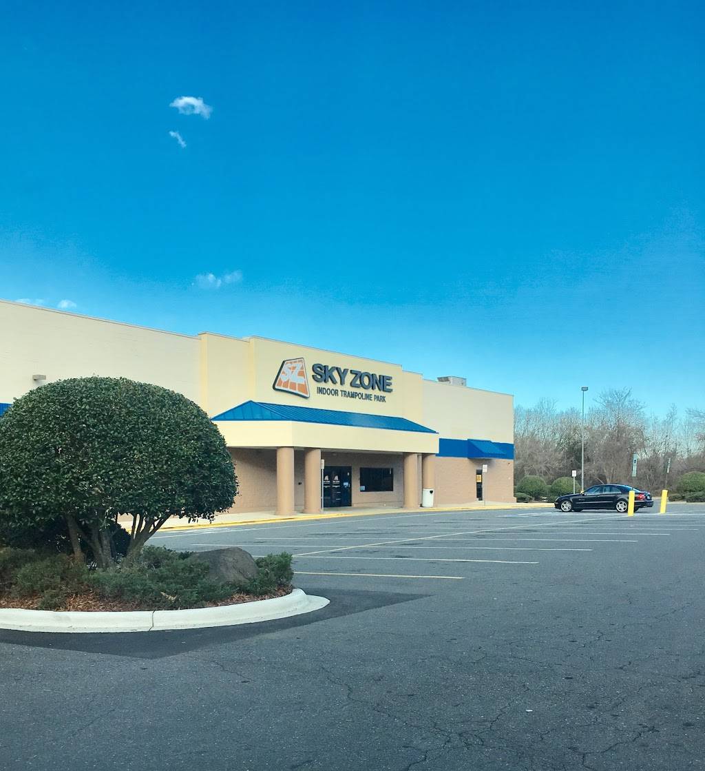 Sky Zone Trampoline Park | 10200 Centrum Pkwy, Pineville, NC 28134, USA | Phone: (704) 208-4040