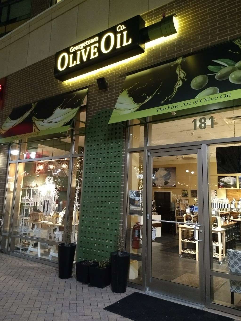 Georgetown Olive Oil Co | 181 Waterfront St, Oxon Hill, MD 20745, USA | Phone: (301) 753-7128