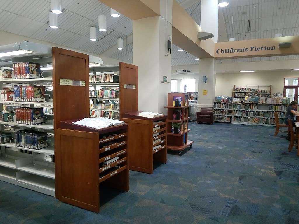 Sherwood Regional Library | 2501 Sherwood Hall Ln, Alexandria, VA 22306, USA | Phone: (703) 765-3645